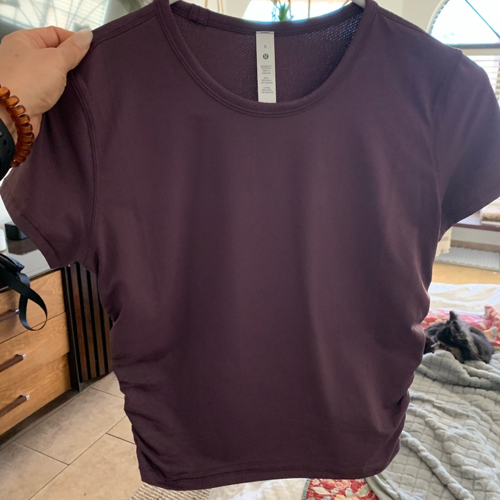Lululemon short sleeve top. Purple. Worn 1X